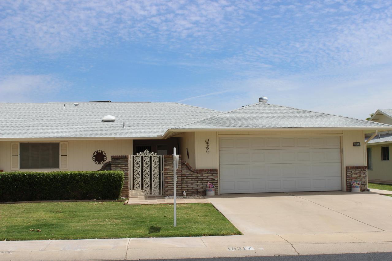 19217 N Signal Butte Cir., Sun City, AZ 85373
