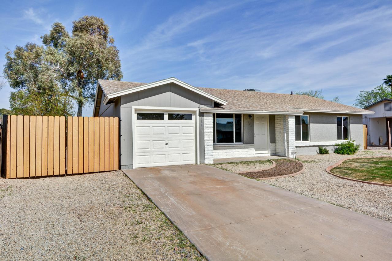 7122 W Cinnabar Ave., Peoria, AZ 85345