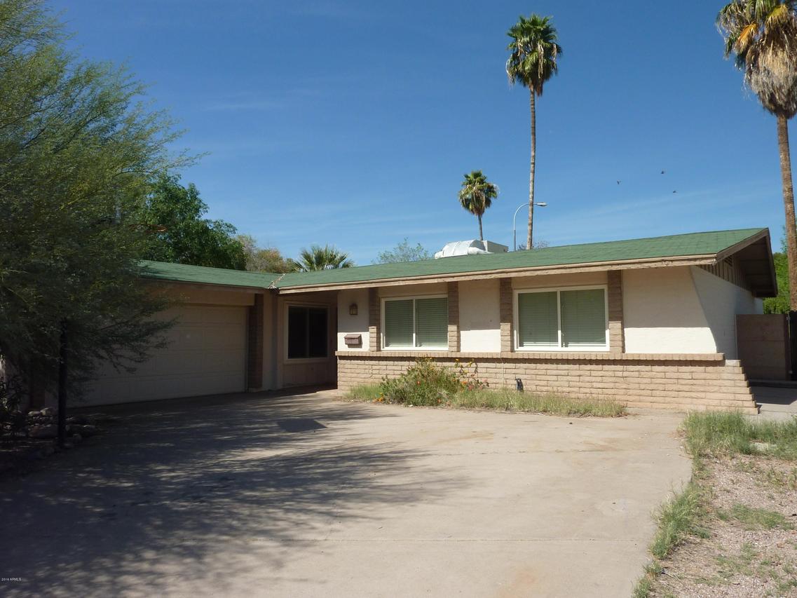 2110 W De Palma Cir., Mesa, AZ 85202