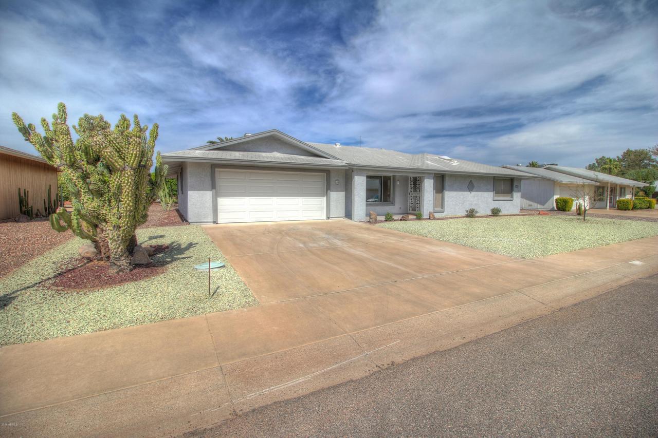 10320 W Carob Dr., Sun City, AZ 85373