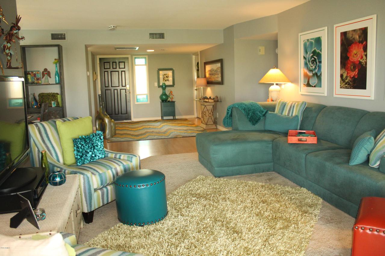 633 S Palo Verde Way, Mesa, AZ 85208