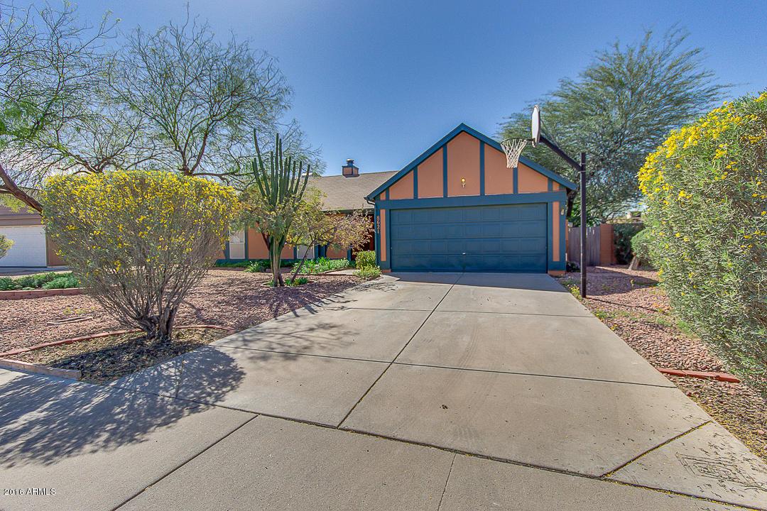 8621 W Bloomfield Rd., Peoria, AZ 85381