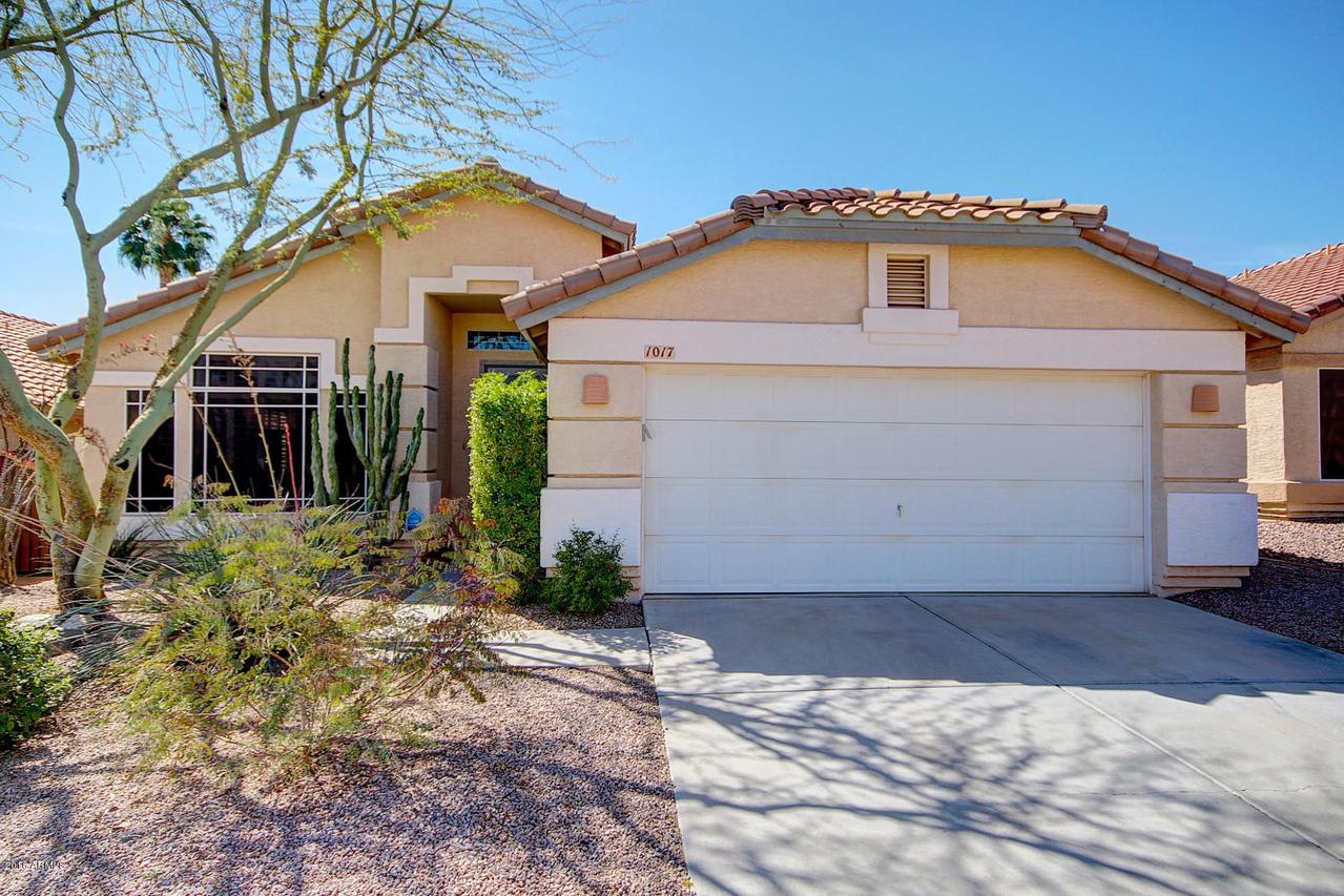 1017 E Hiddenview Dr., Phoenix, AZ 85048