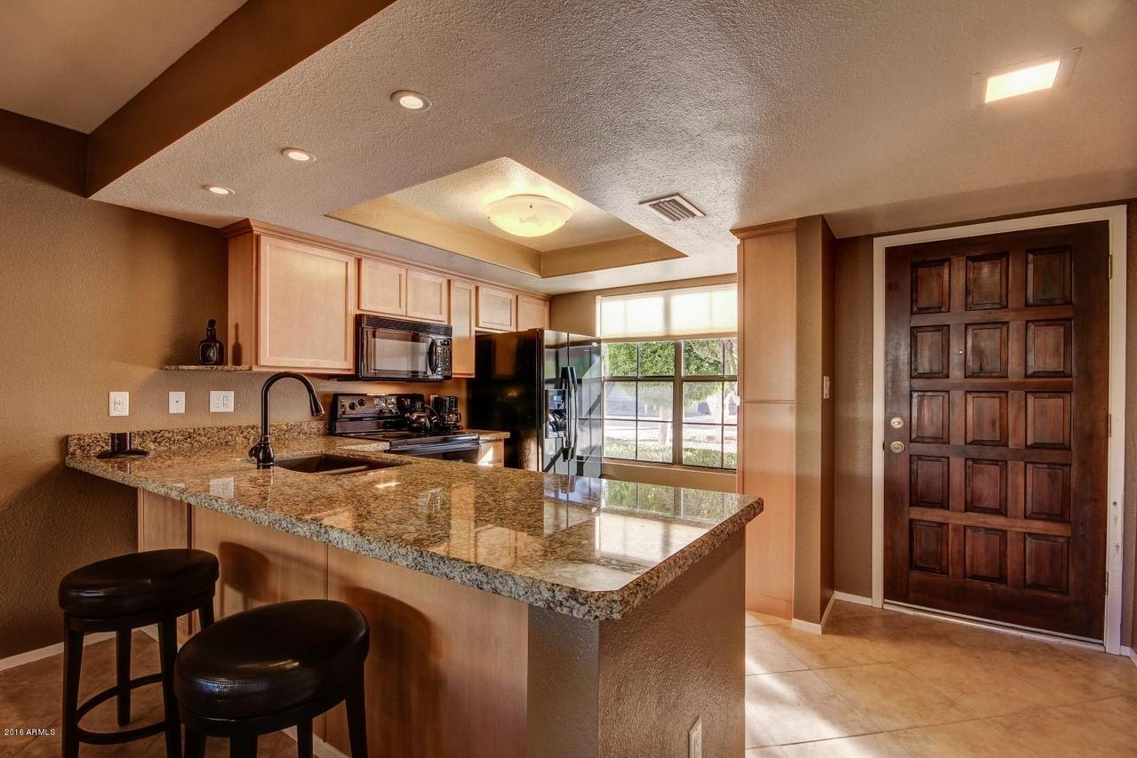 444 S Desert Flower Dr., Mesa, AZ 85208