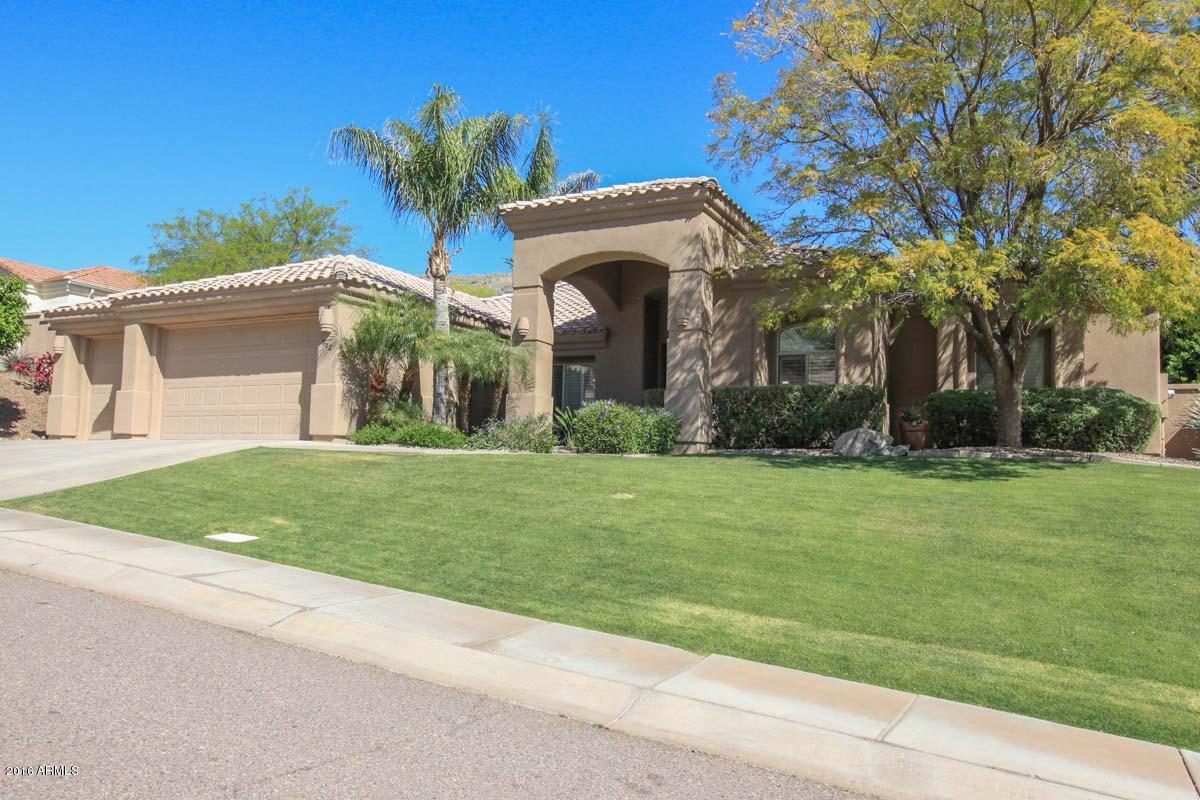 902 E Cathedral Rock Dr., Phoenix, AZ 85048