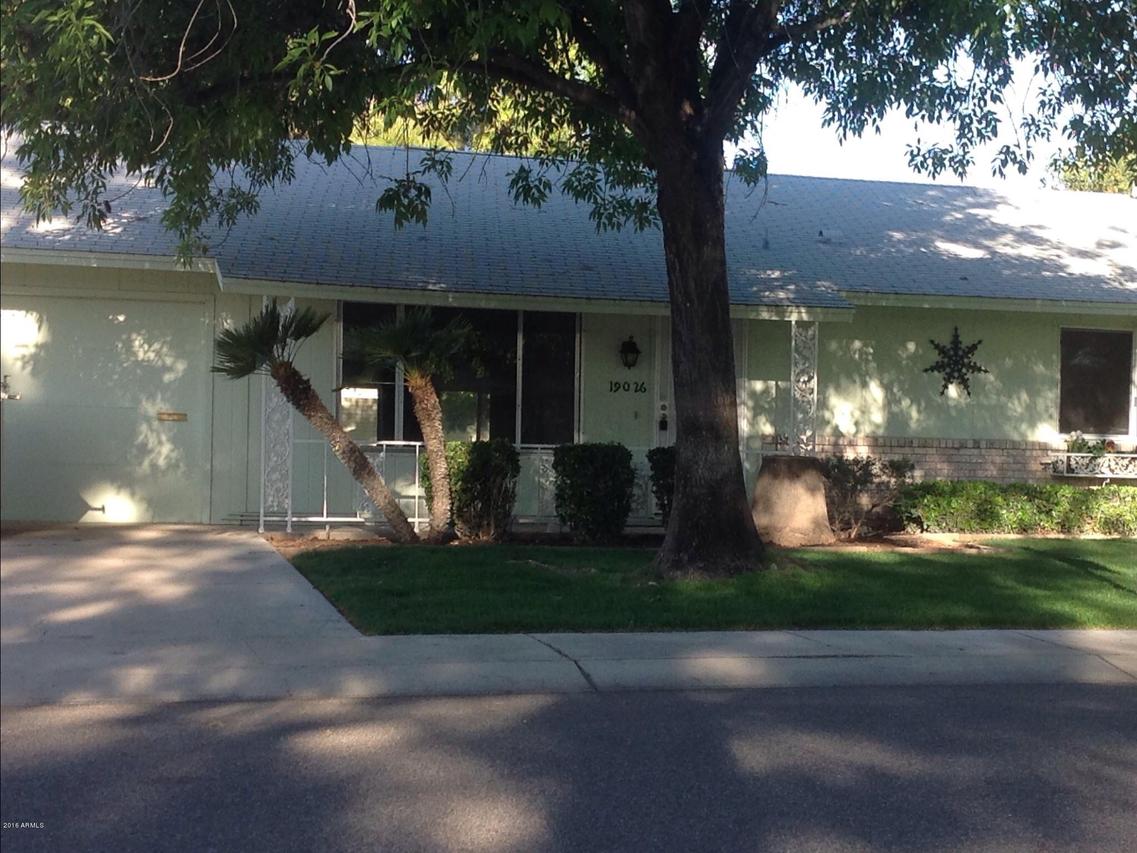 19026 N Lake Forest Dr., Sun City, AZ 85373