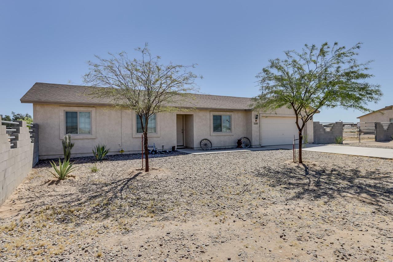 12207 S 210th Dr., Buckeye, AZ 85326