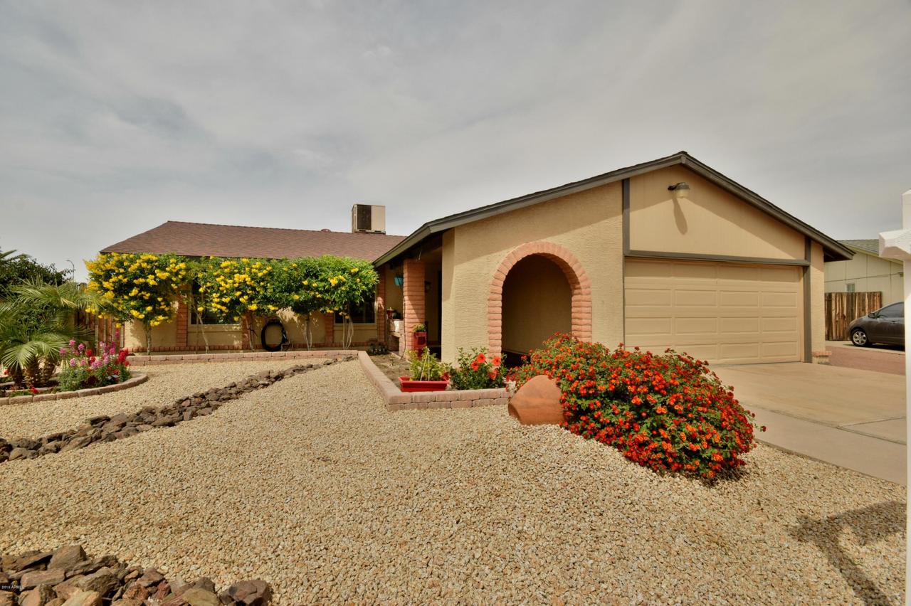 6138 W Zoe Ella Way, Glendale, AZ 85306