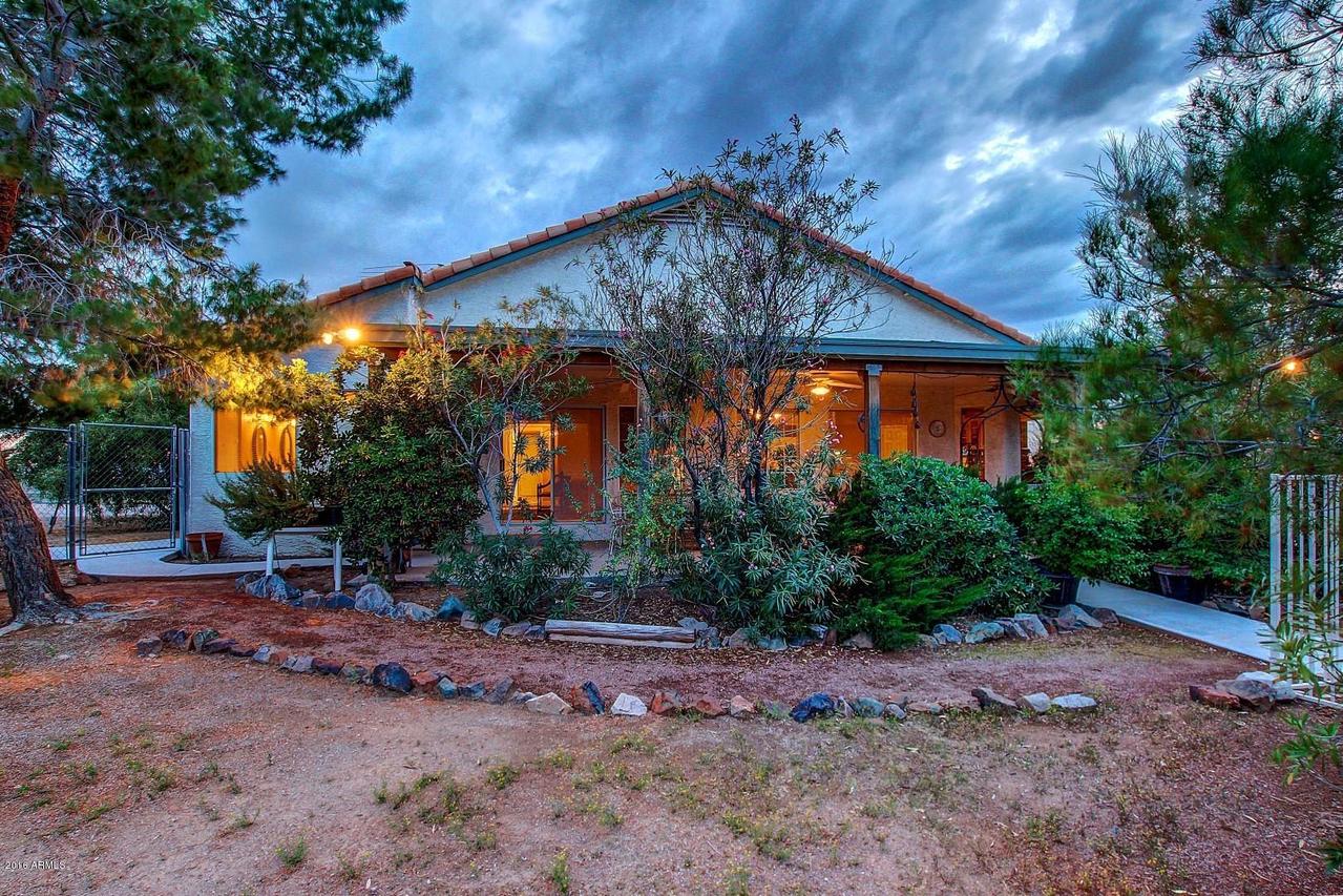 304 W Yearling Rd., Phoenix, AZ 85085