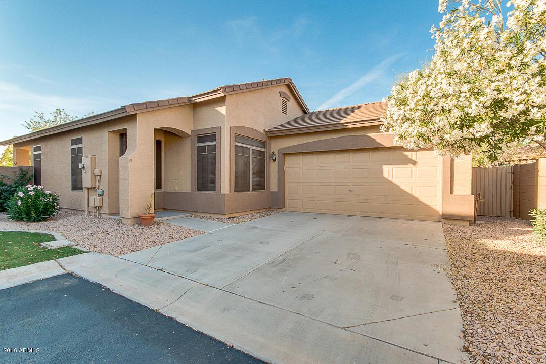 1934 E Hawken Pl., Chandler, AZ 85286