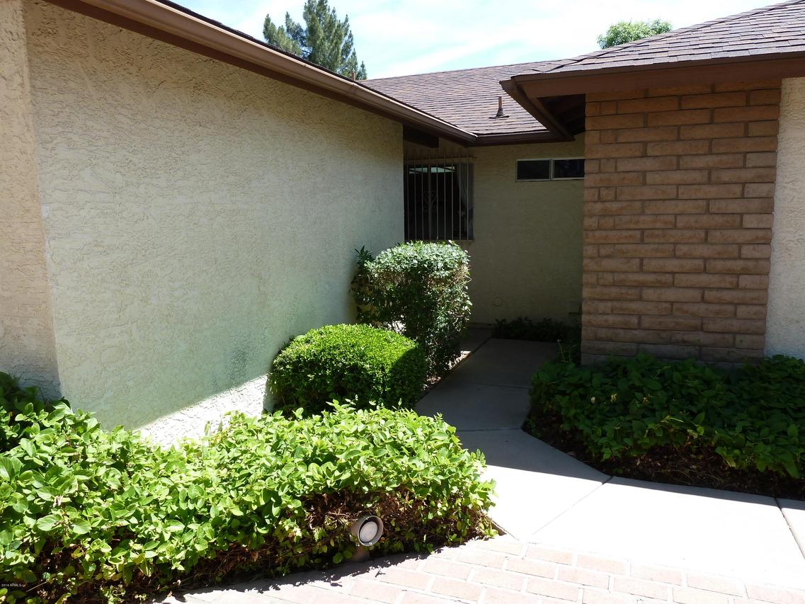 2007 S Las Palmas, Mesa, AZ 85202
