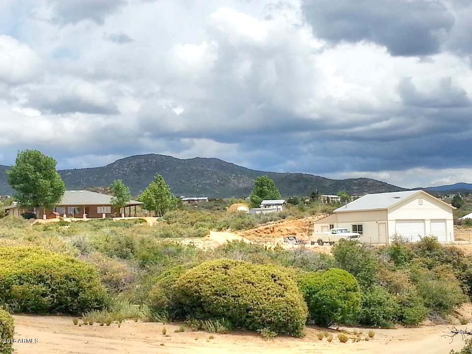 7995 W Hampton Rd., Wilhoit, AZ 86332