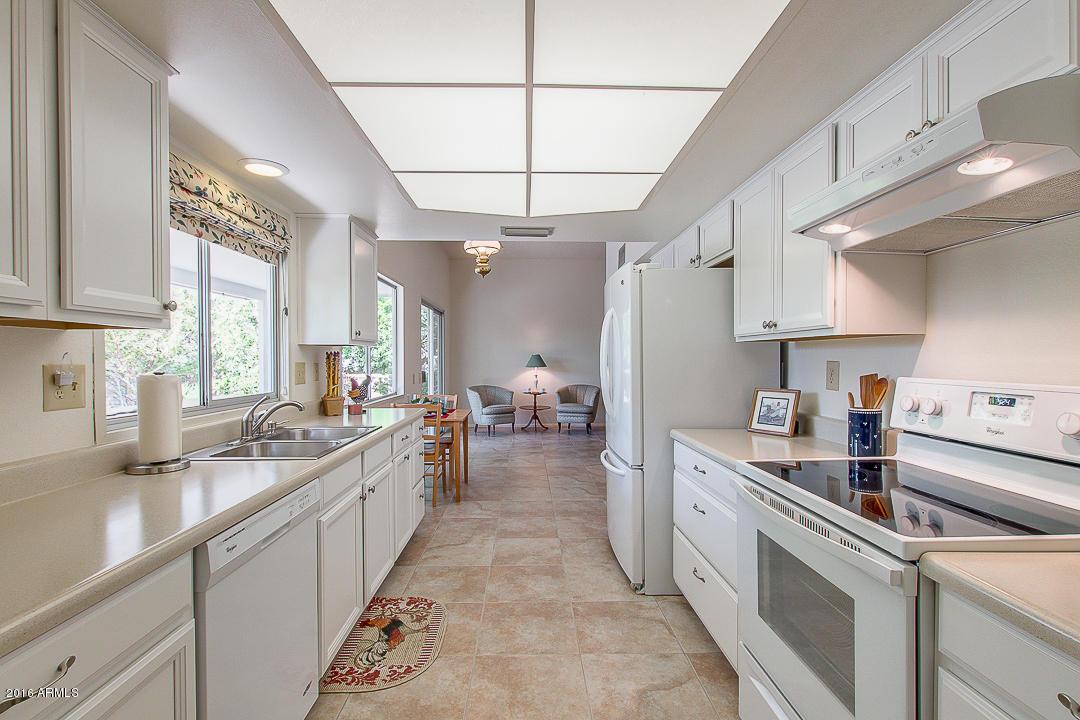 11122 W Jacaranda Dr., Sun City, AZ 85373