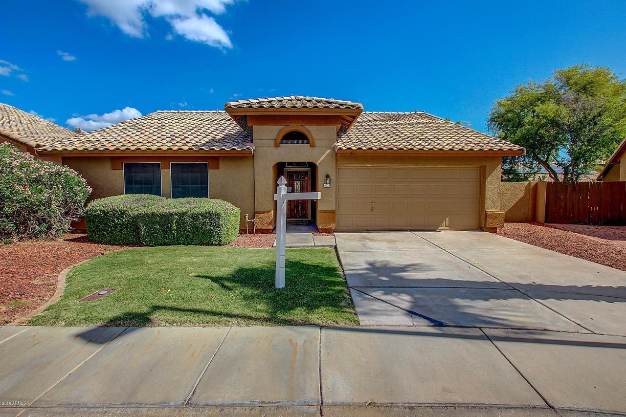9024 W Banff Ln., Peoria, AZ 85381