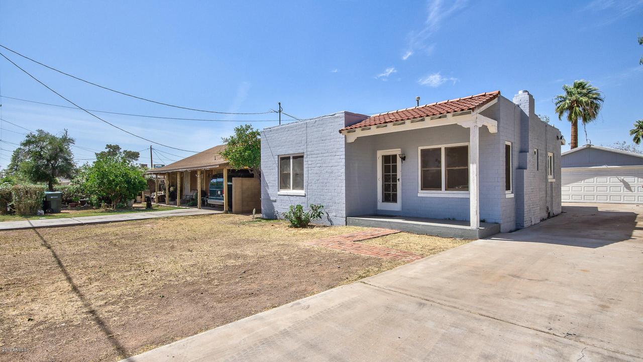 2706 E Willetta St., Phoenix, AZ 85008