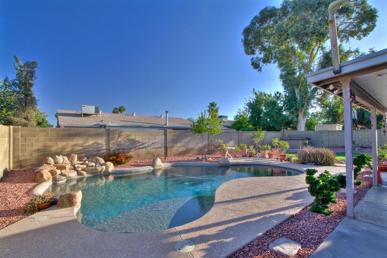 909 W Strahan Dr., Tempe, AZ 85283