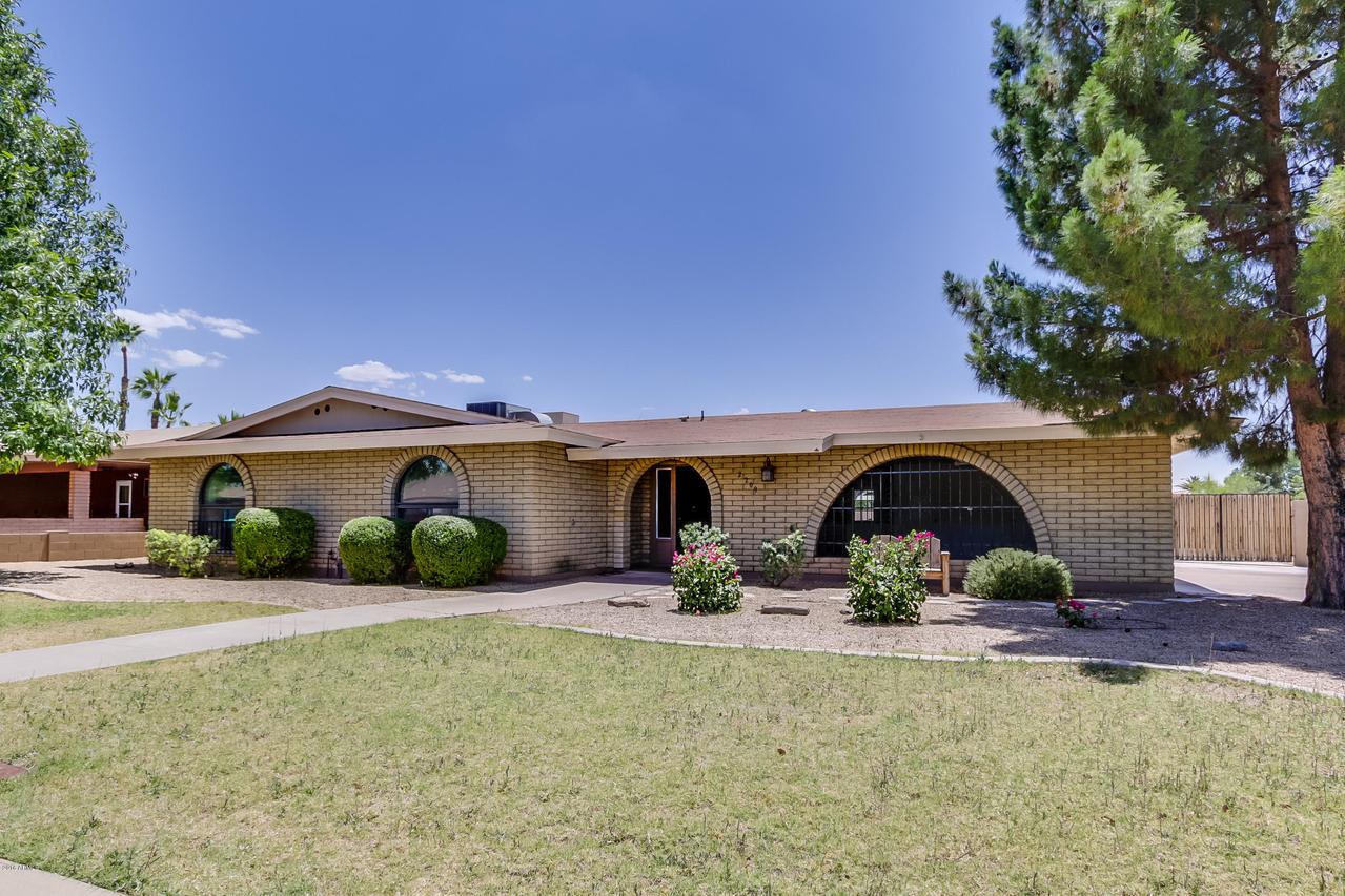 2209 E Encanto St., Mesa, AZ 85213