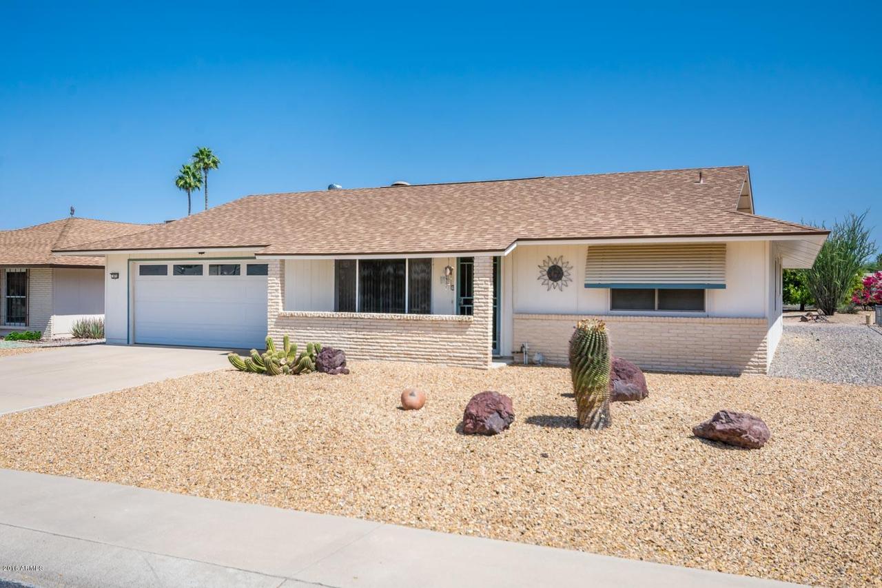 9718 W Willowbrook Dr., Sun City, AZ 85373