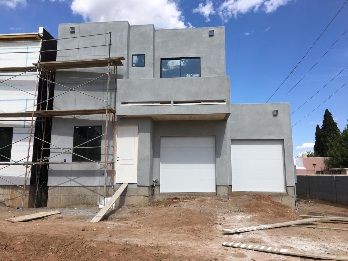 2945 E Fairmount Ave., Phoenix, AZ 85016