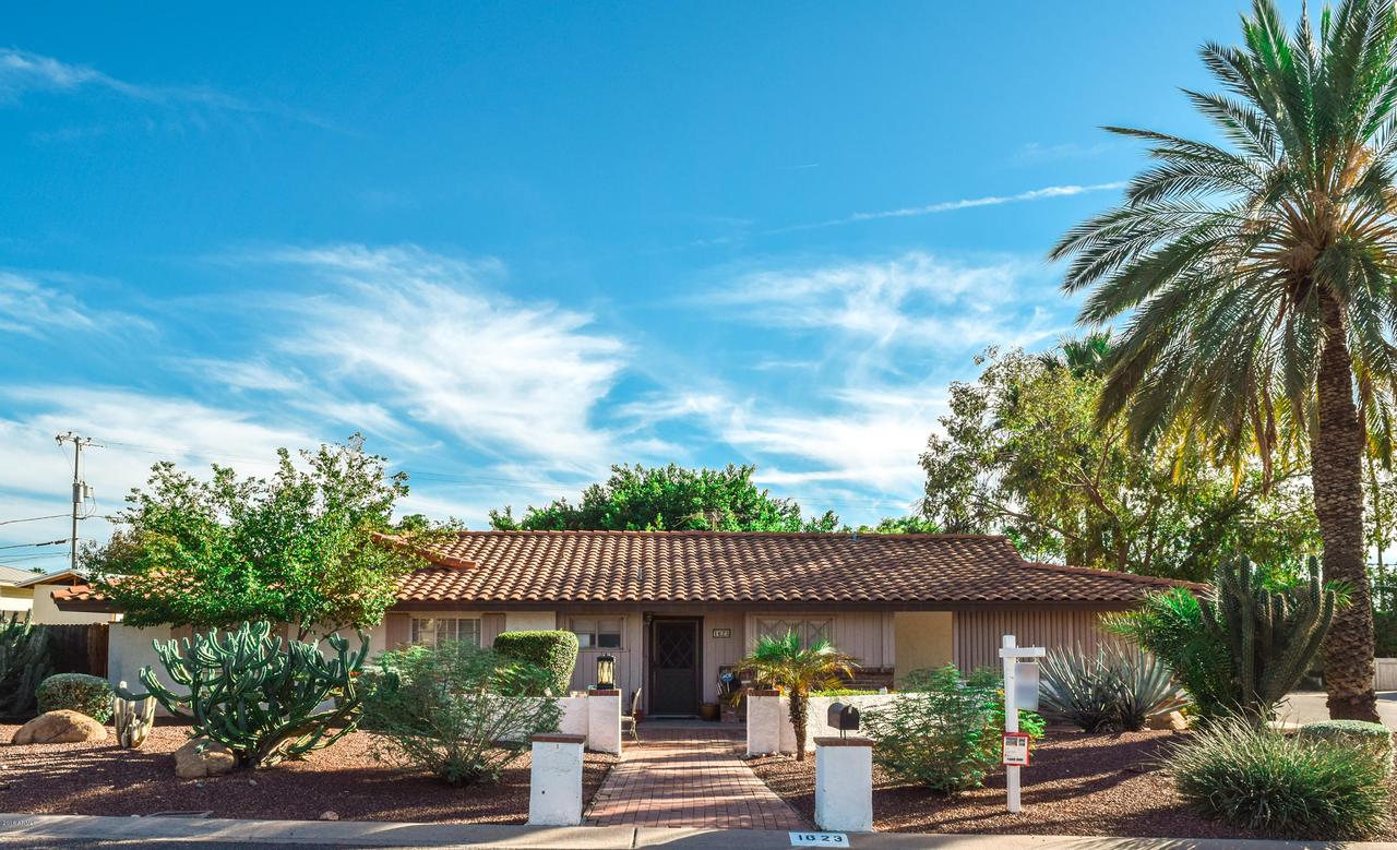 1623 E Tuckey Ln., Phoenix, AZ 85016