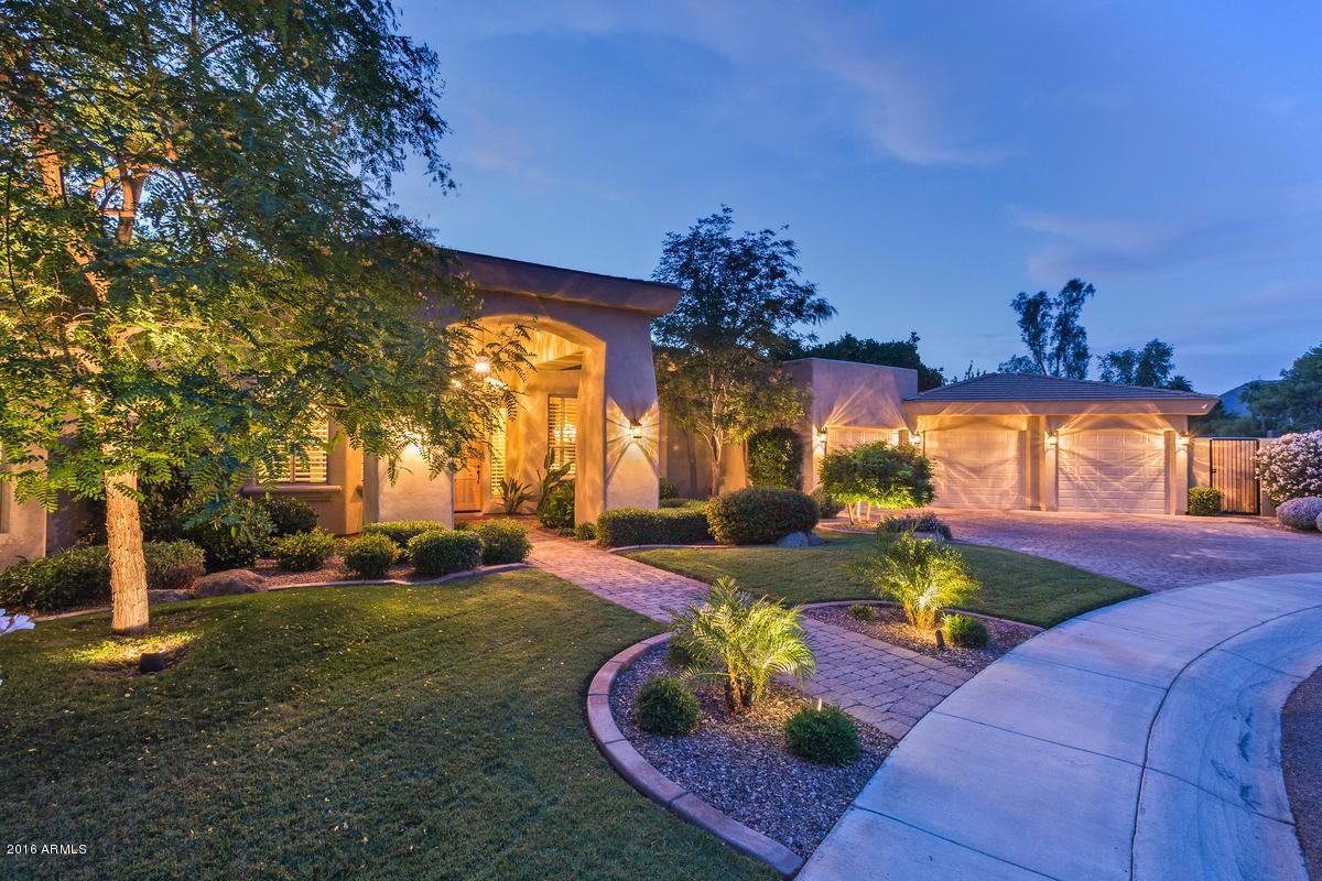 8512 N 13th Ave., Phoenix, AZ 85021