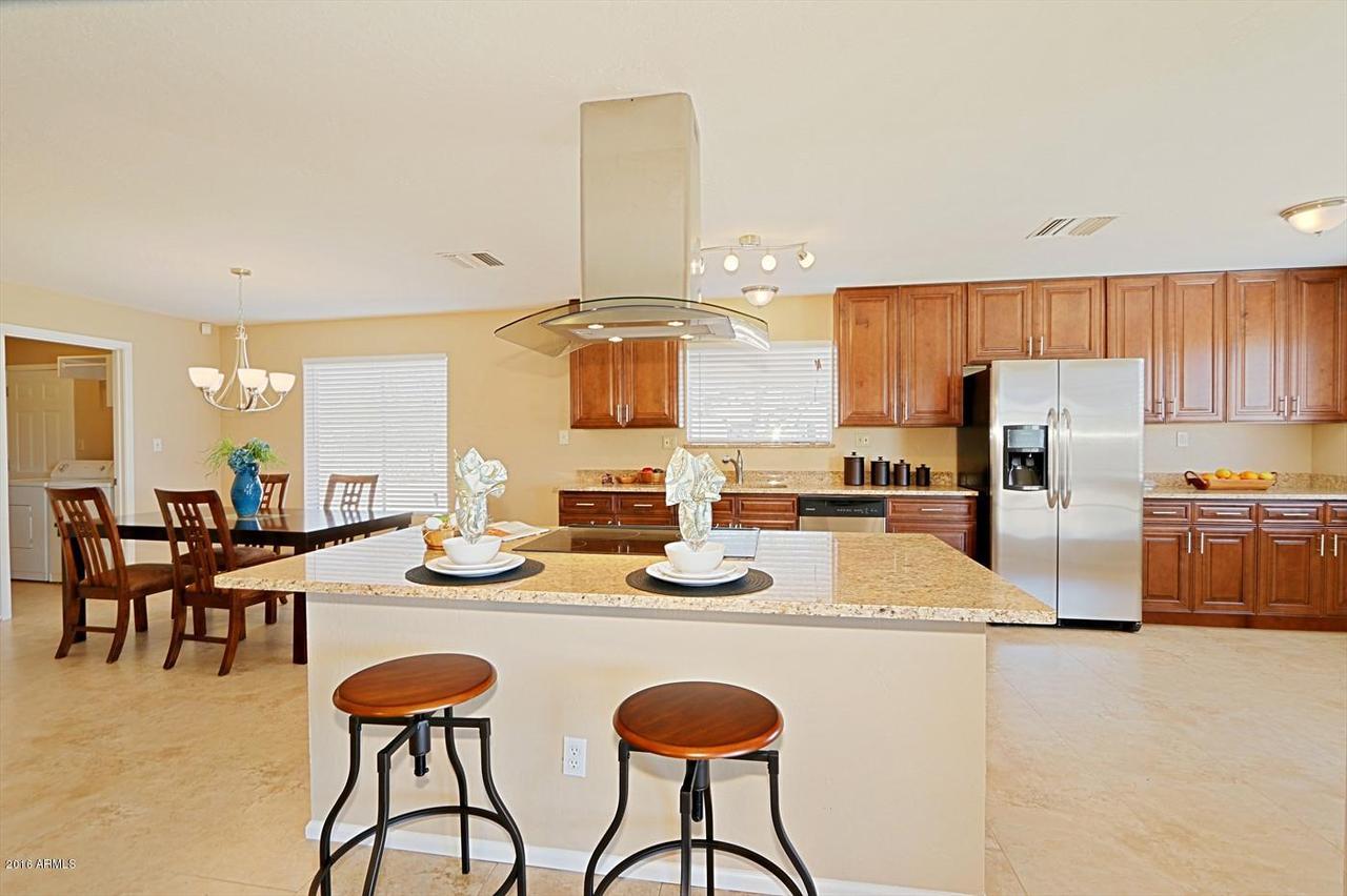 711 E Galvin St., Phoenix, AZ 85086