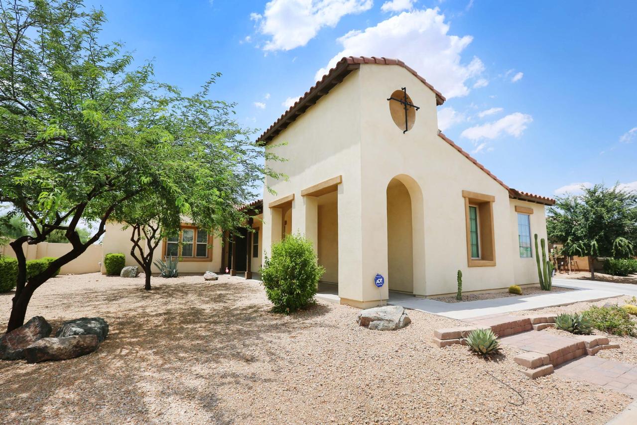 2048 N 162nd Dr., Goodyear, AZ 85395