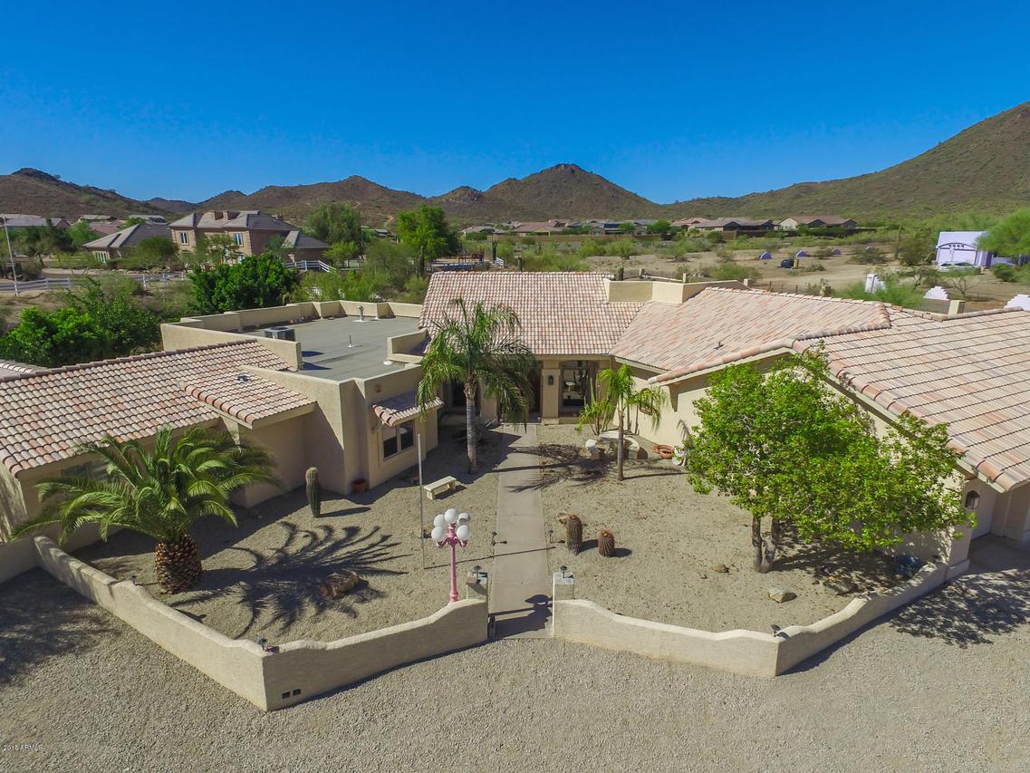 912 W Briles Rd., Phoenix, AZ 85085