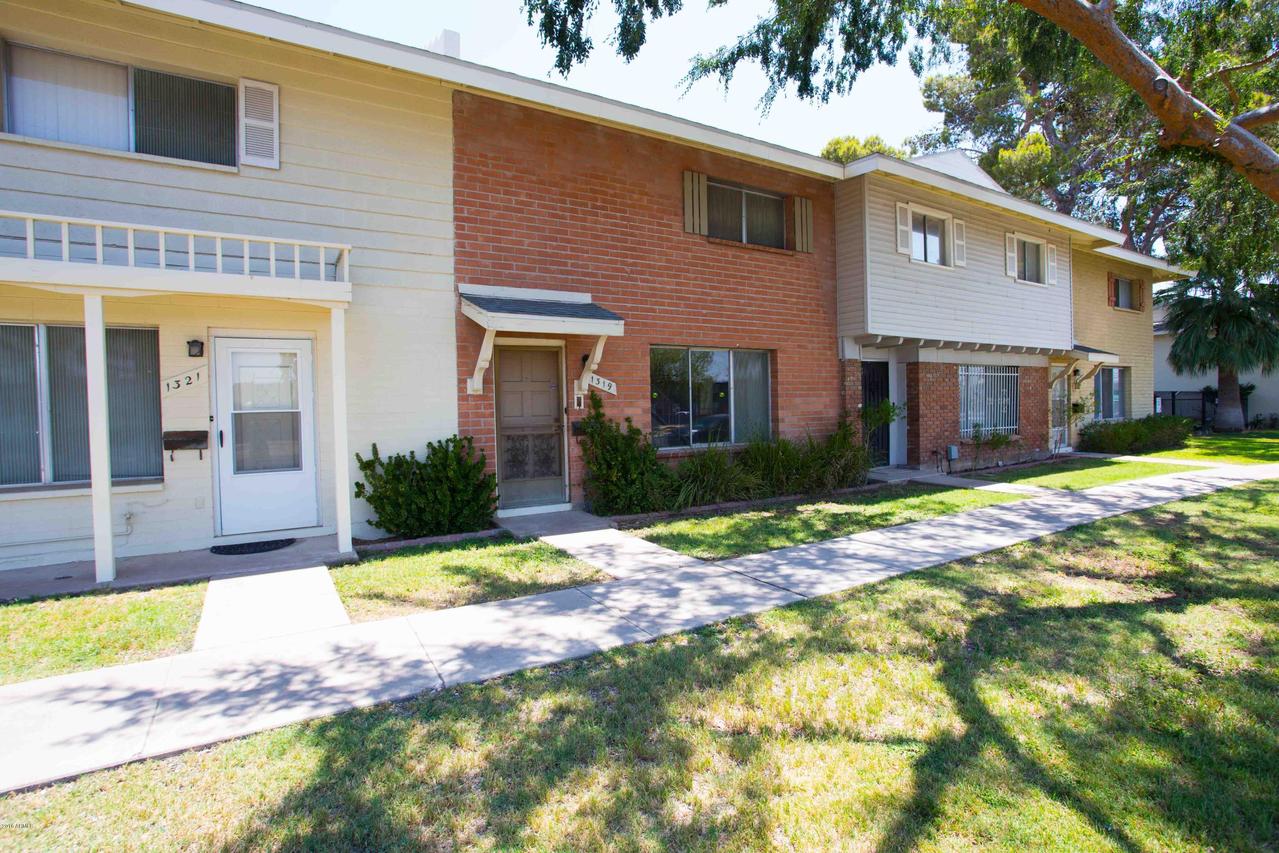 1319 N 44th St., Phoenix, AZ 85008