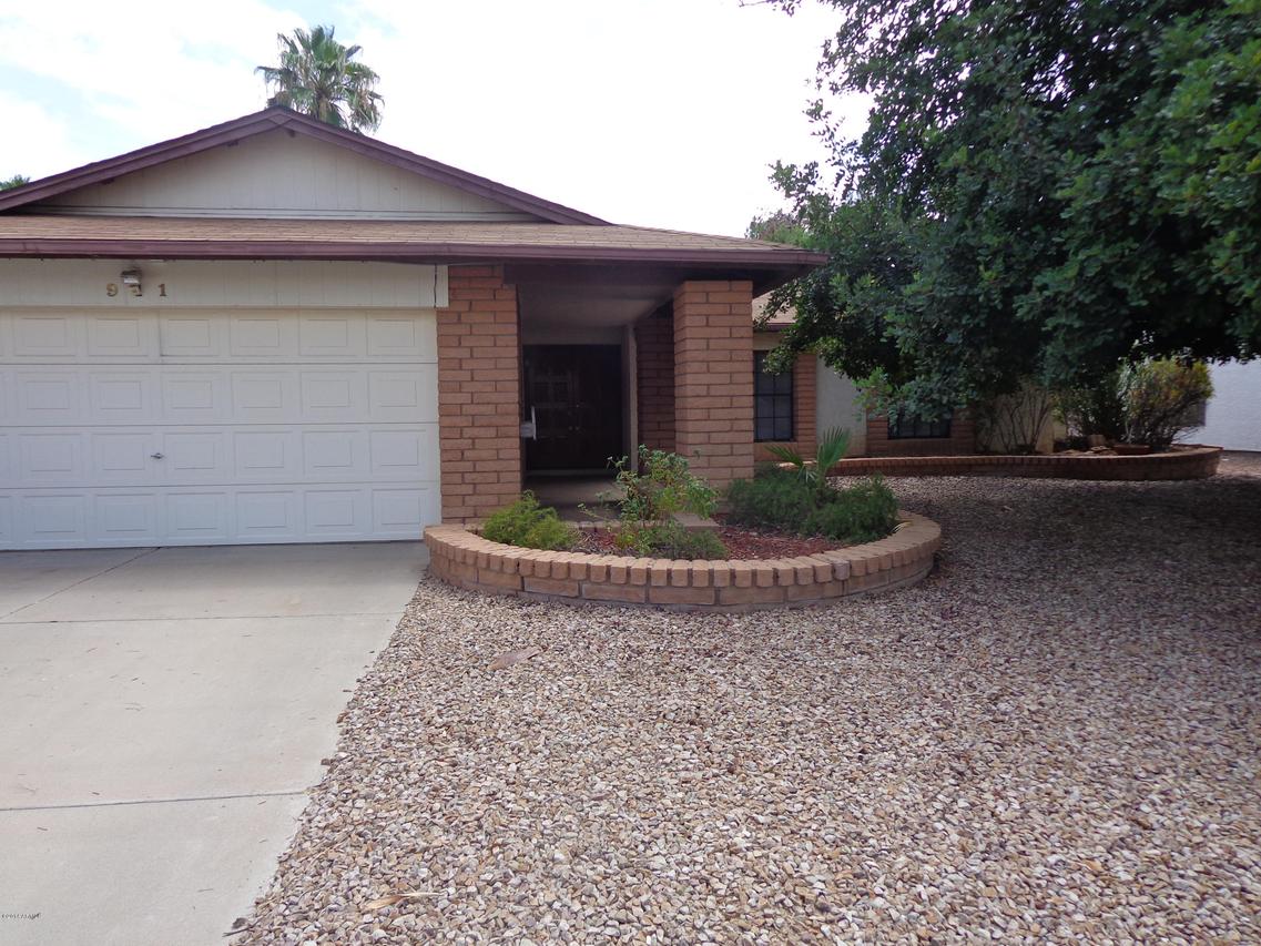 911 W Osage Ave., Mesa, AZ 85210
