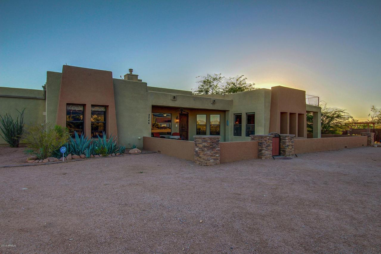 2246 S Prospectors Rd., Apache Junction, AZ 85119