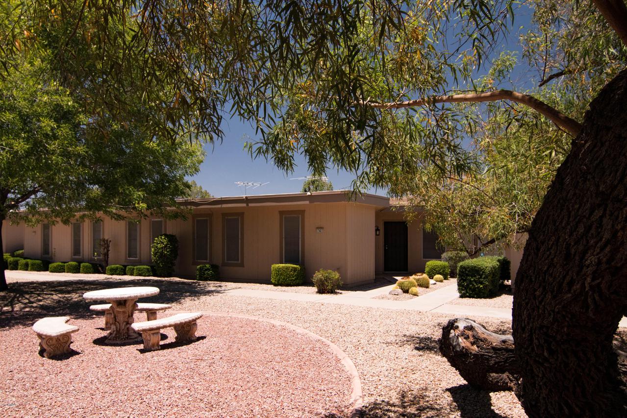 17421 N 105th Ave., Sun City, AZ 85373