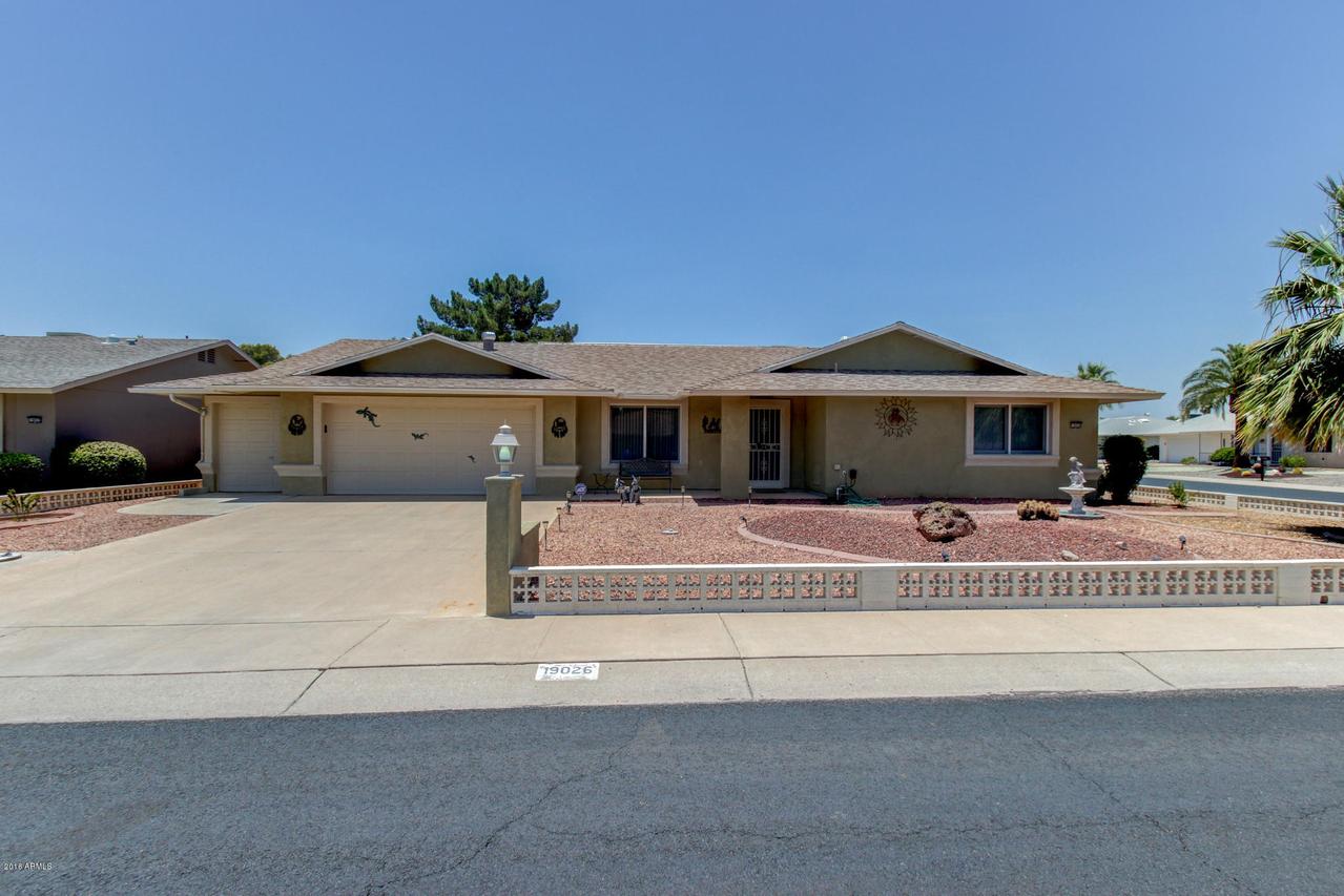19026 N 99th Dr., Sun City, AZ 85373