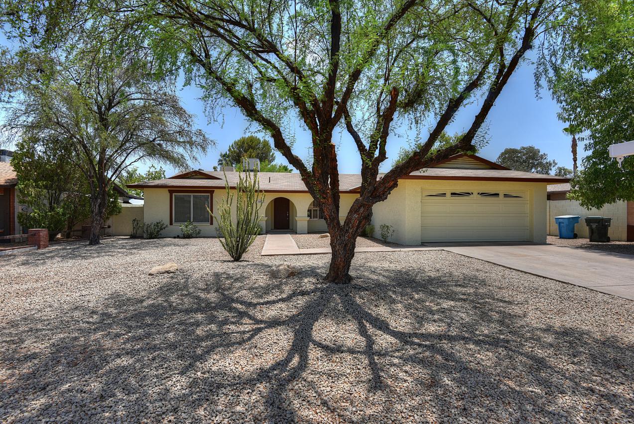 5043 E Winchcomb Dr., Scottsdale, AZ 85254