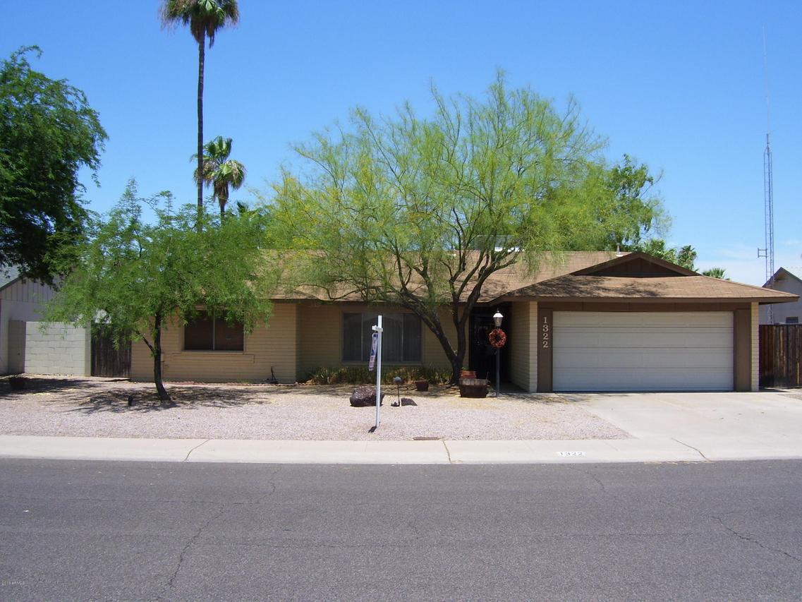 1322 E Donner Dr., Tempe, AZ 85282