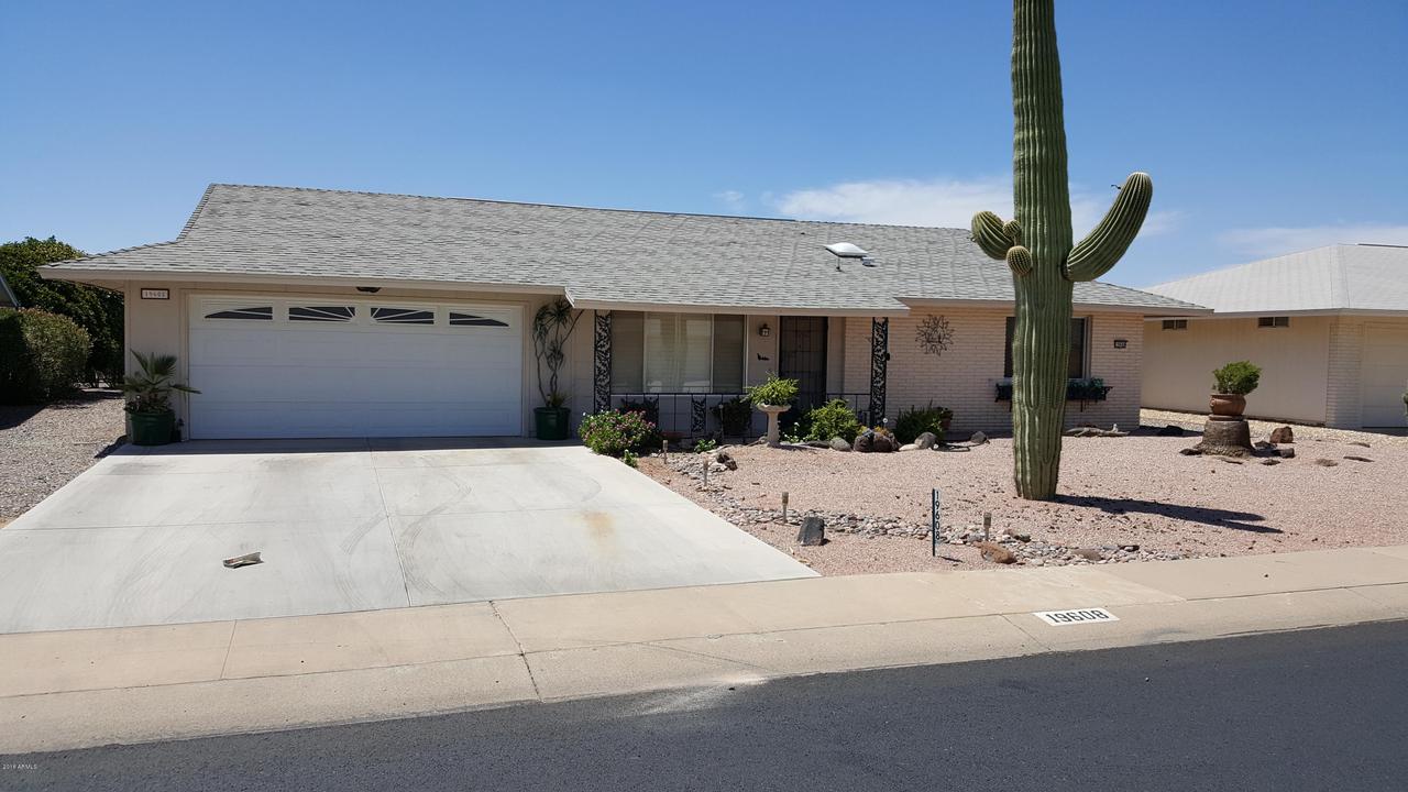 19608 N Signal Butte Cir., Sun City, AZ 85373