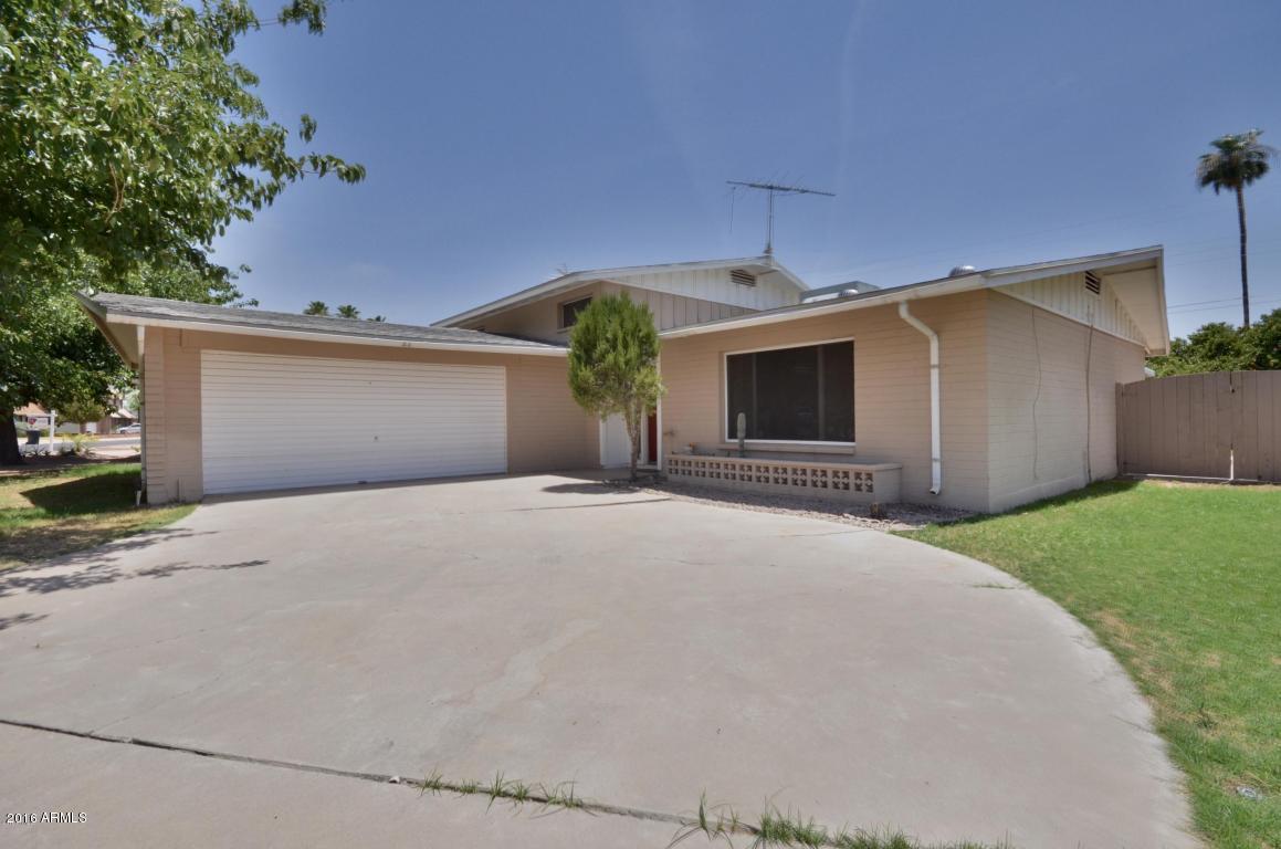 8437 E Bonnie Rose Ave., Scottsdale, AZ 85250