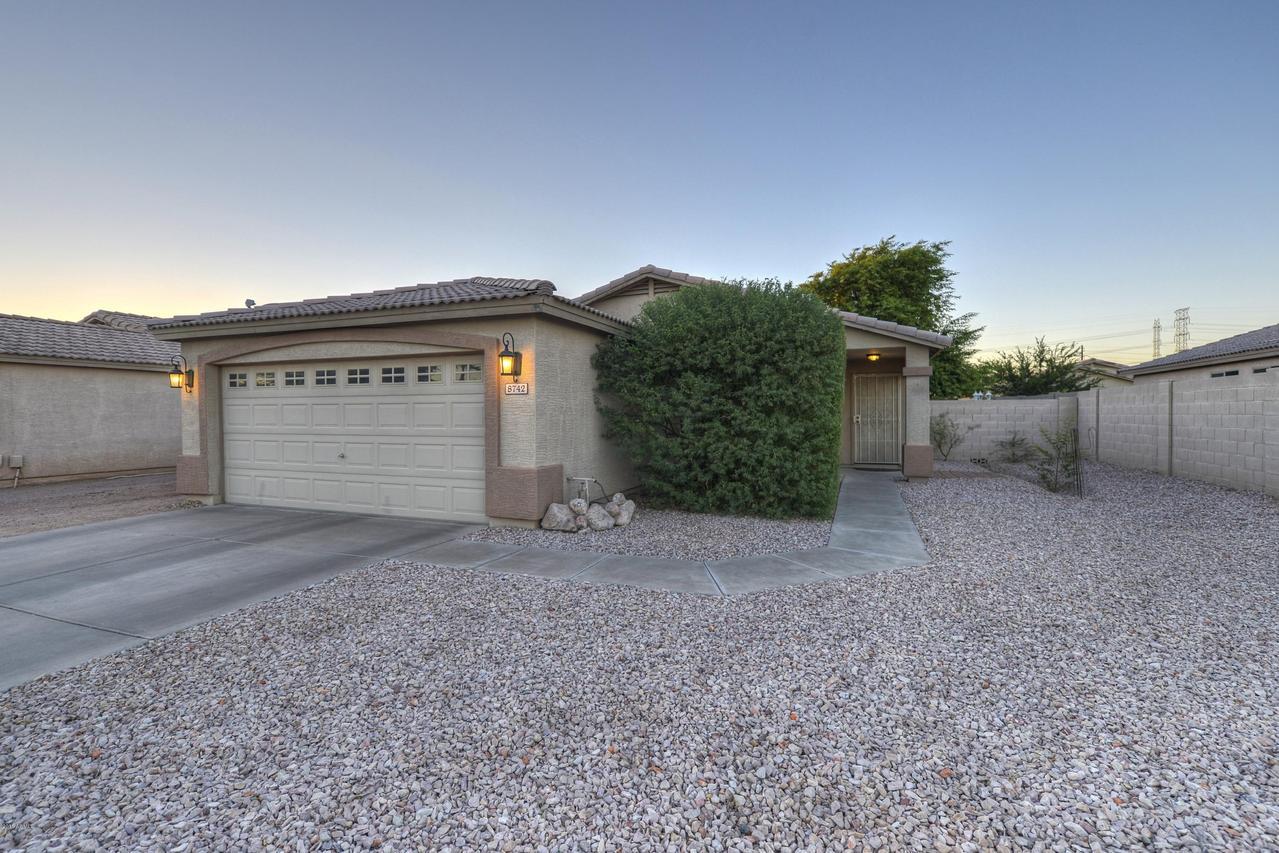 8742 W Manzanita Dr., Peoria, AZ 85345