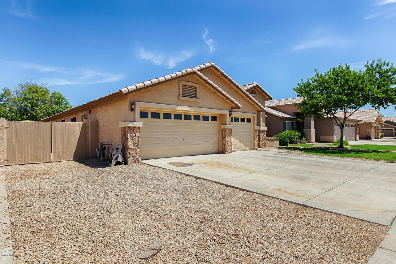 8350 W Laurel Ln., Peoria, AZ 85345