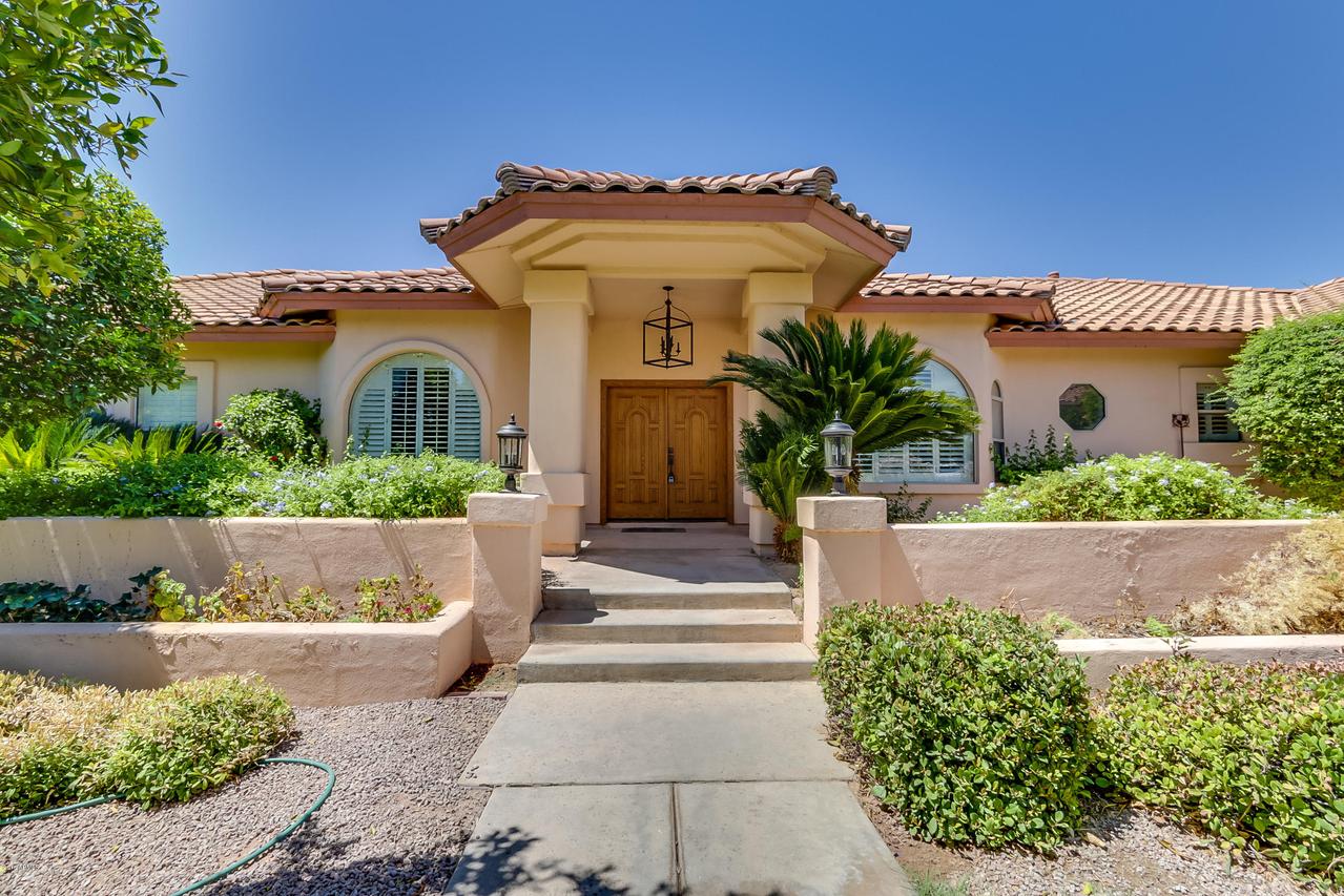 3333 E Dover Cir., Mesa, AZ 85213