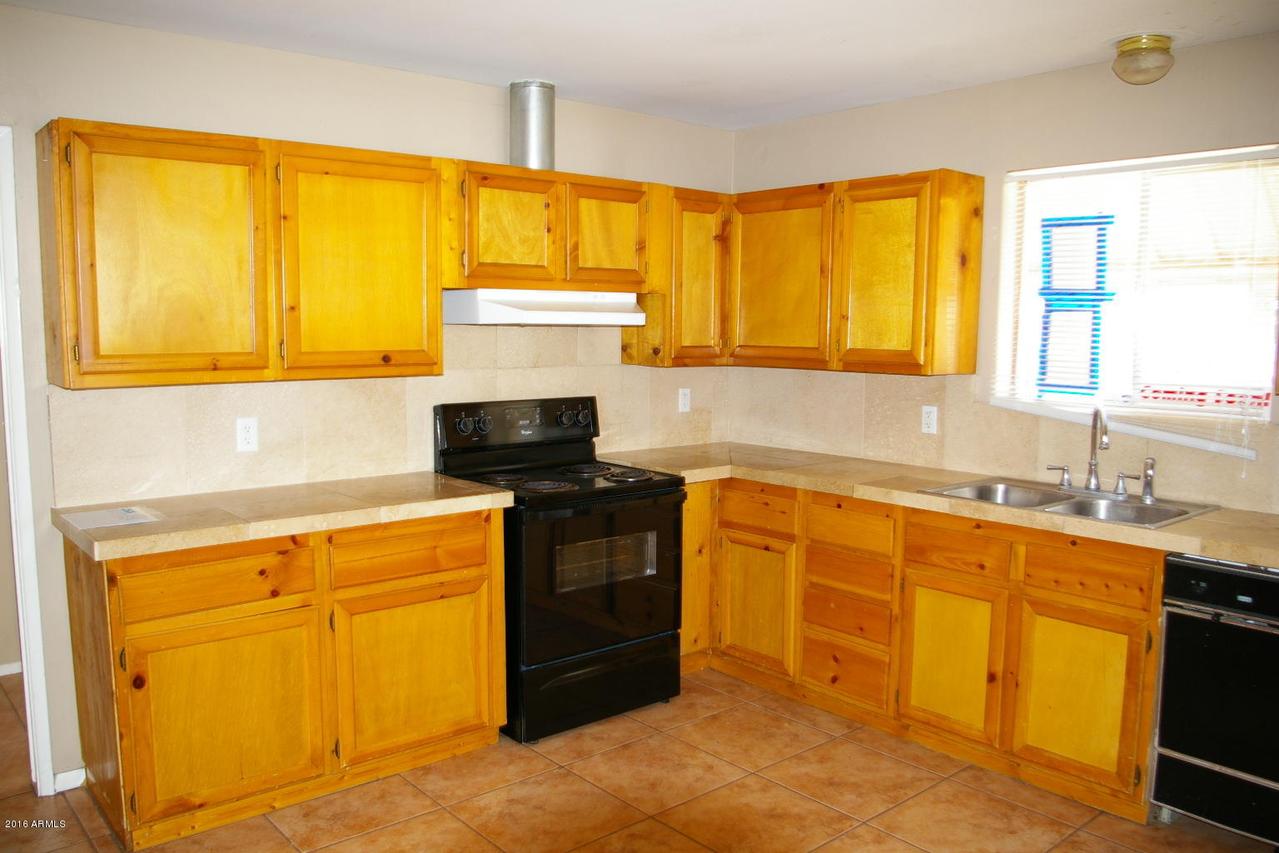 7520 E Belleview St., Scottsdale, AZ 85257