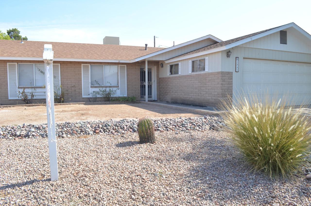 1945 W Meadow Dr., Phoenix, AZ 85023