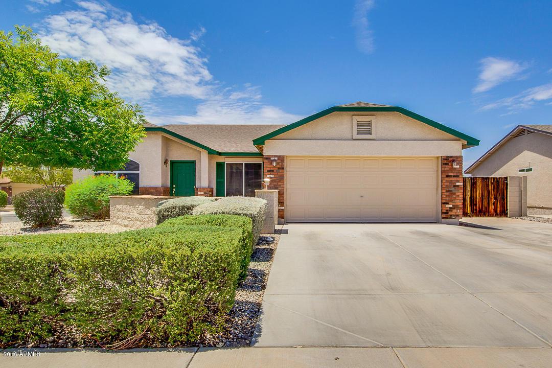 40396 N Westray Cir., San Tan Valley, AZ 85140