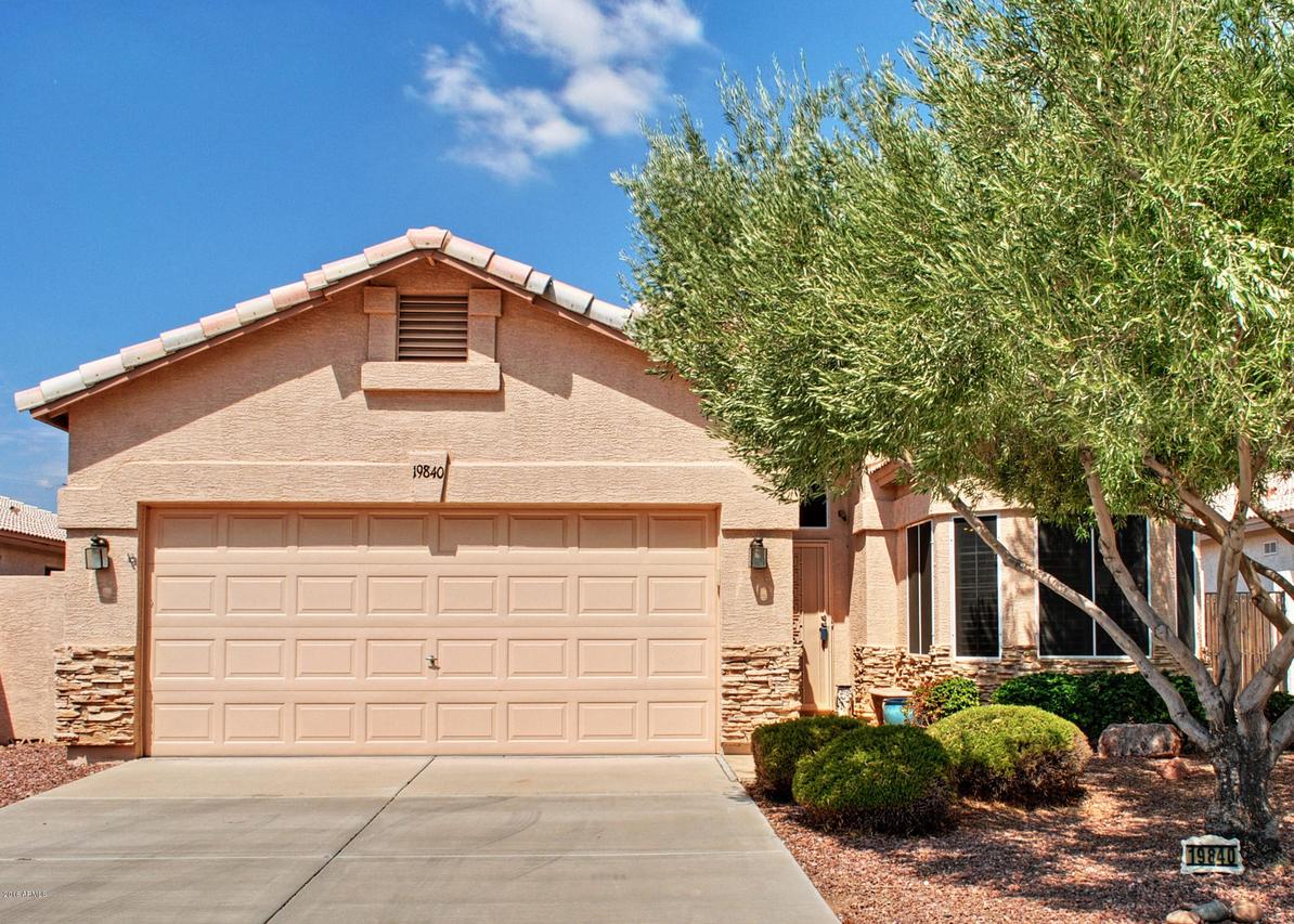 19840 N 110th Ln., Sun City, AZ 85373