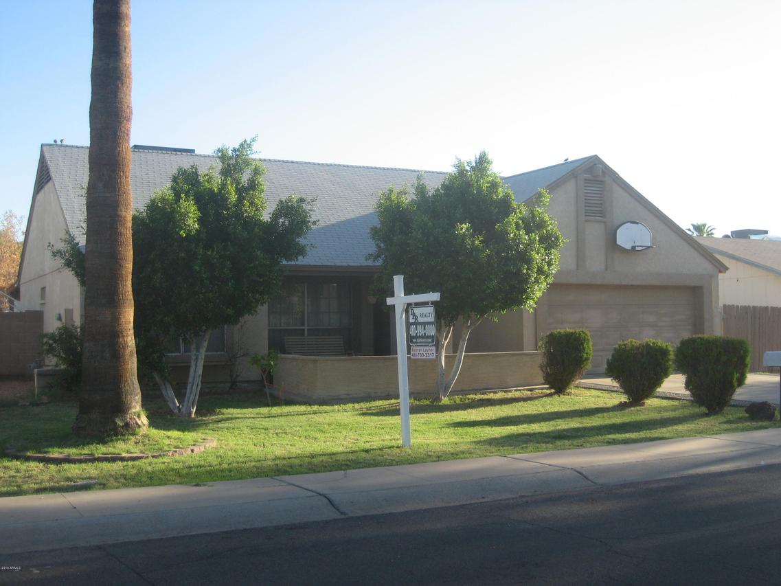 8802 W Highland Ave., Phoenix, AZ 85037