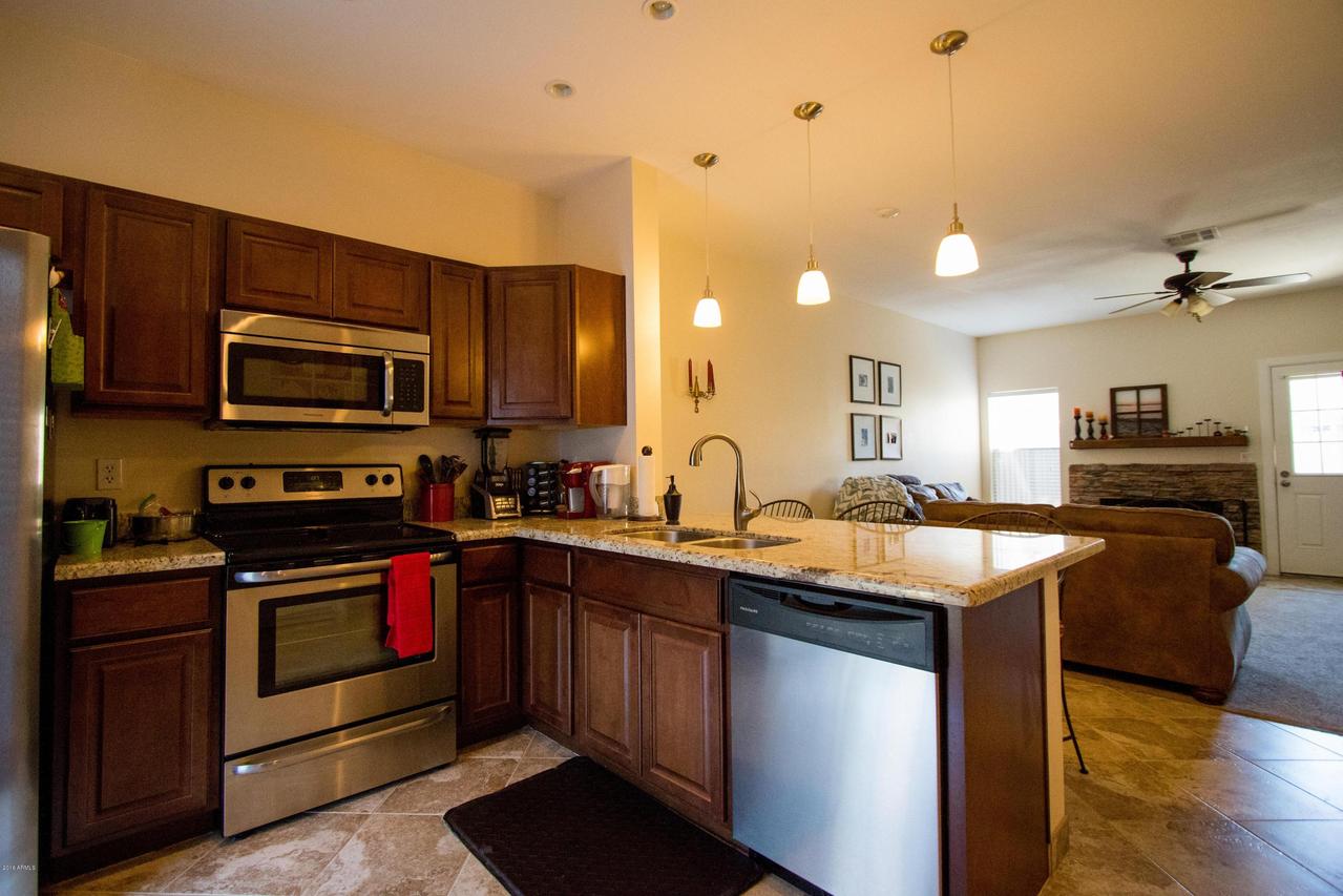 18814 N 33rd Dr. #1, Phoenix, AZ 85027