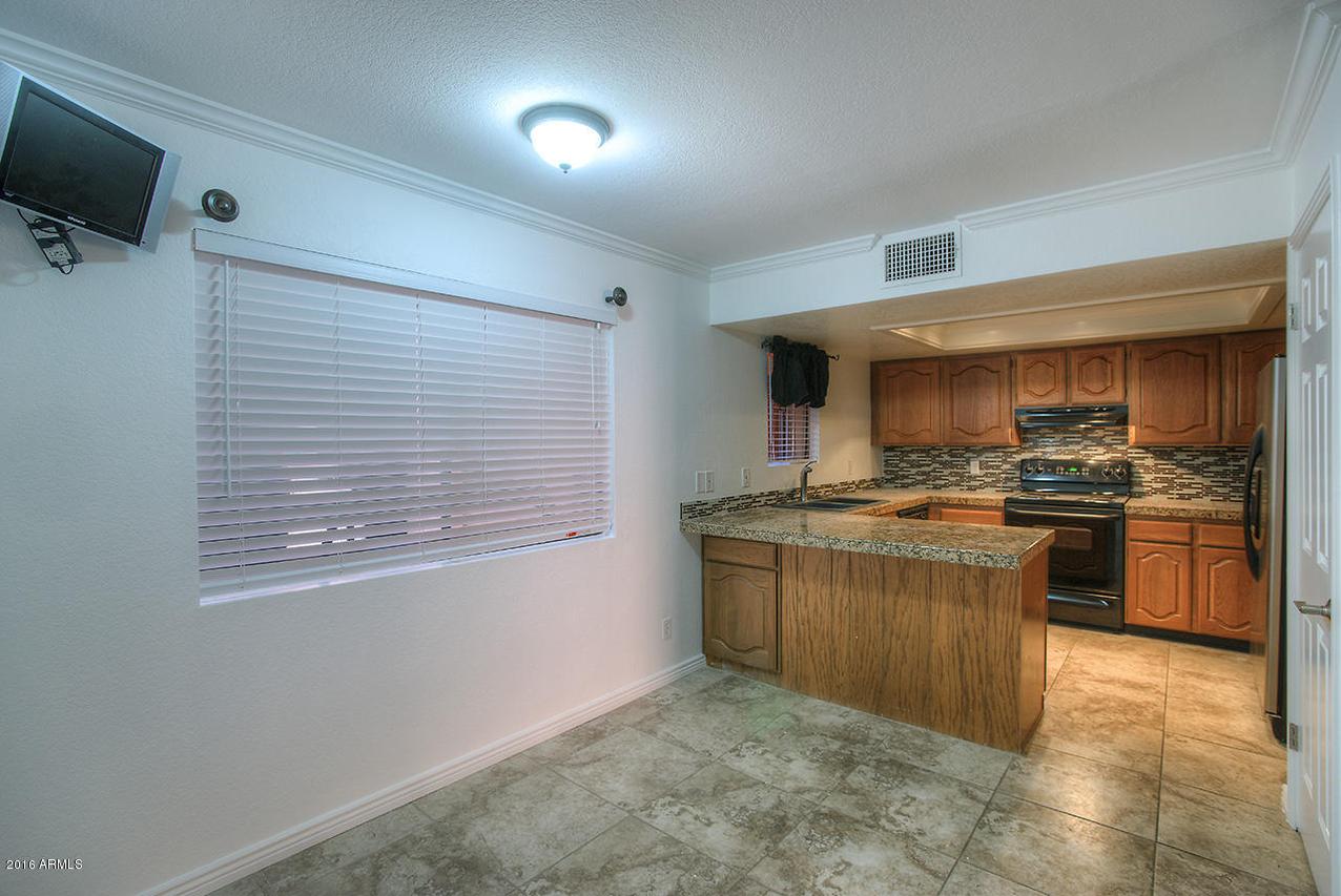 12212 N Paradise Village Pkwy. #223, Phoenix, AZ 85032