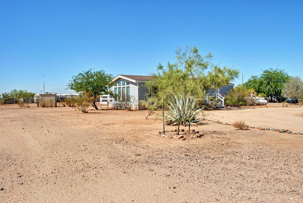 2235 E Carriage Dr., Phoenix, AZ 85086