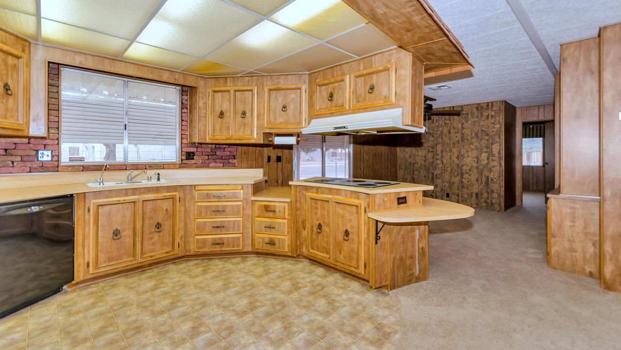 2902 E Le Marche Ave., Phoenix, AZ 85032