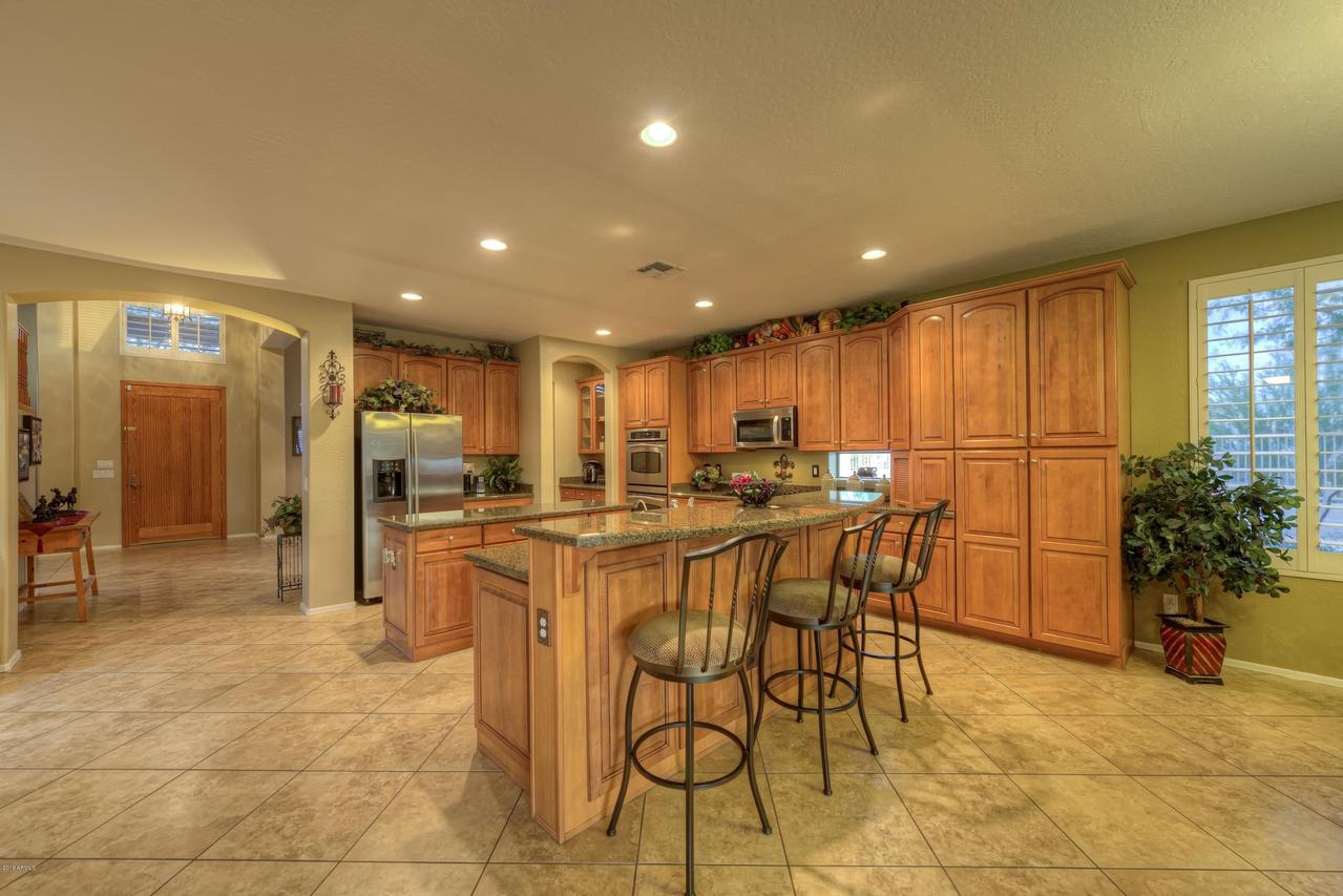 2034 N Hillridge Cir., Mesa, AZ 85207